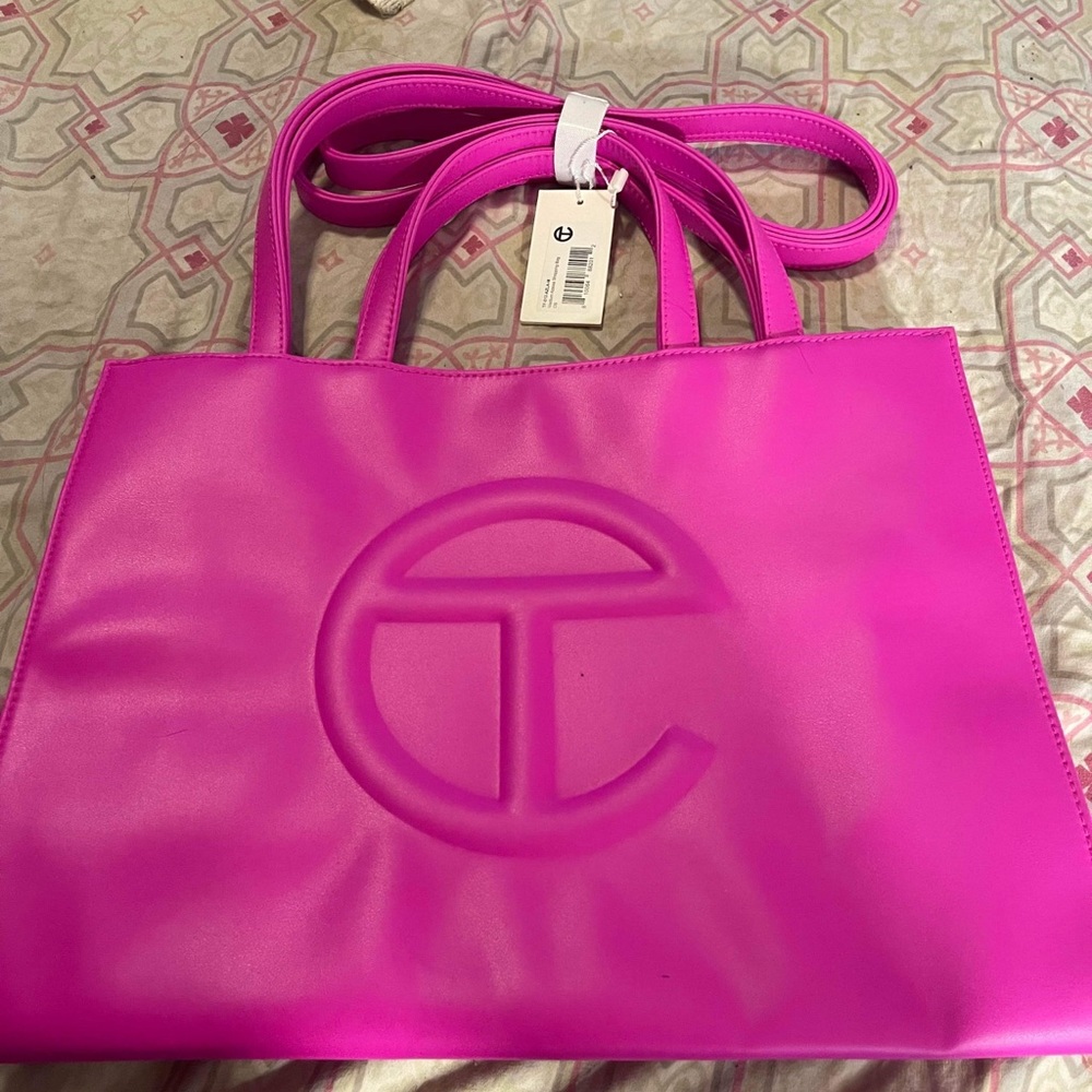 BRAND NEW MEDIUM TELFAR AZALEA
